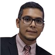 Profesor de Matemáticas, imparte clases a niños y jóvenes